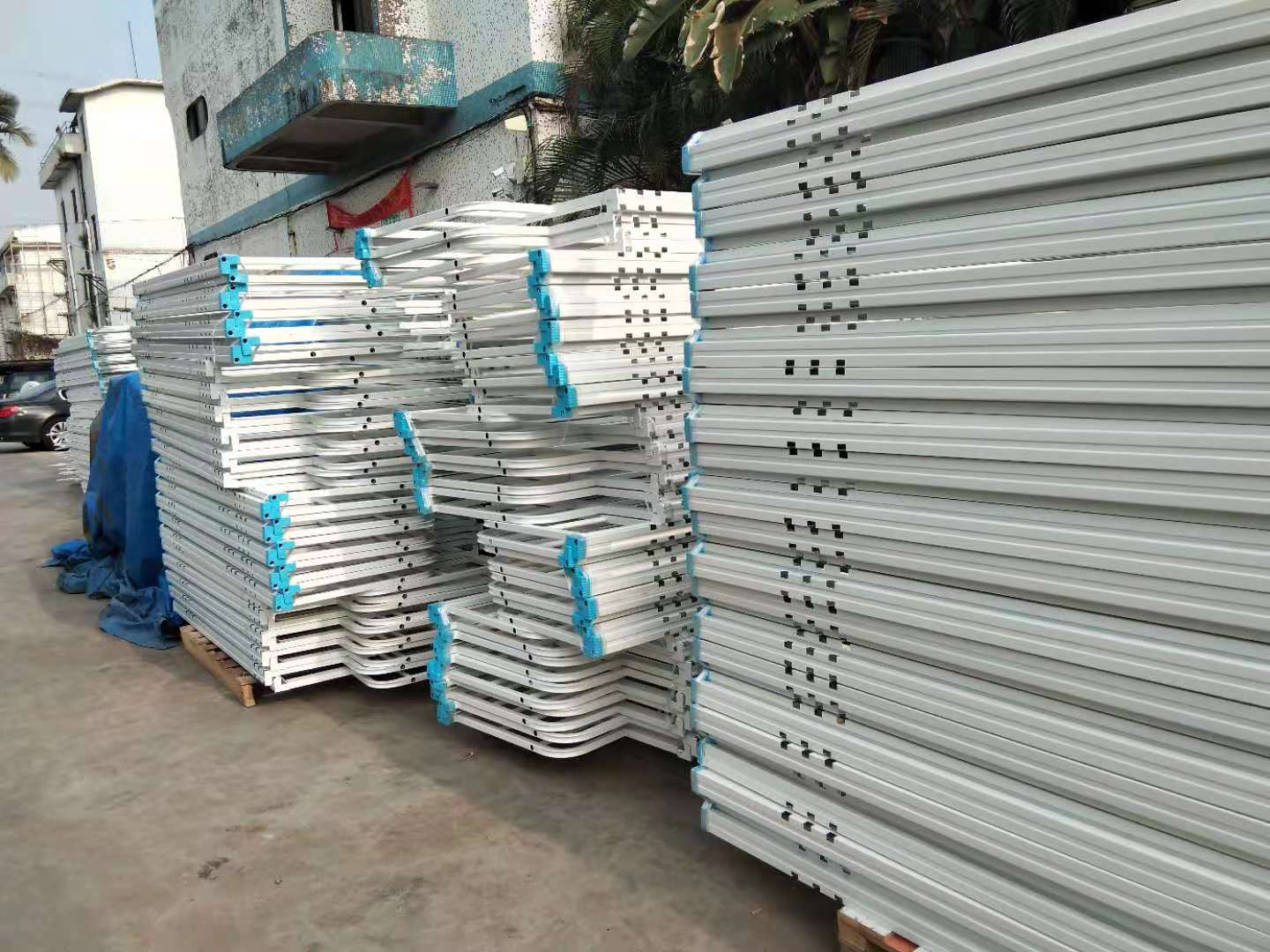 廠區(qū)堆滿鐵床，怎么辦？